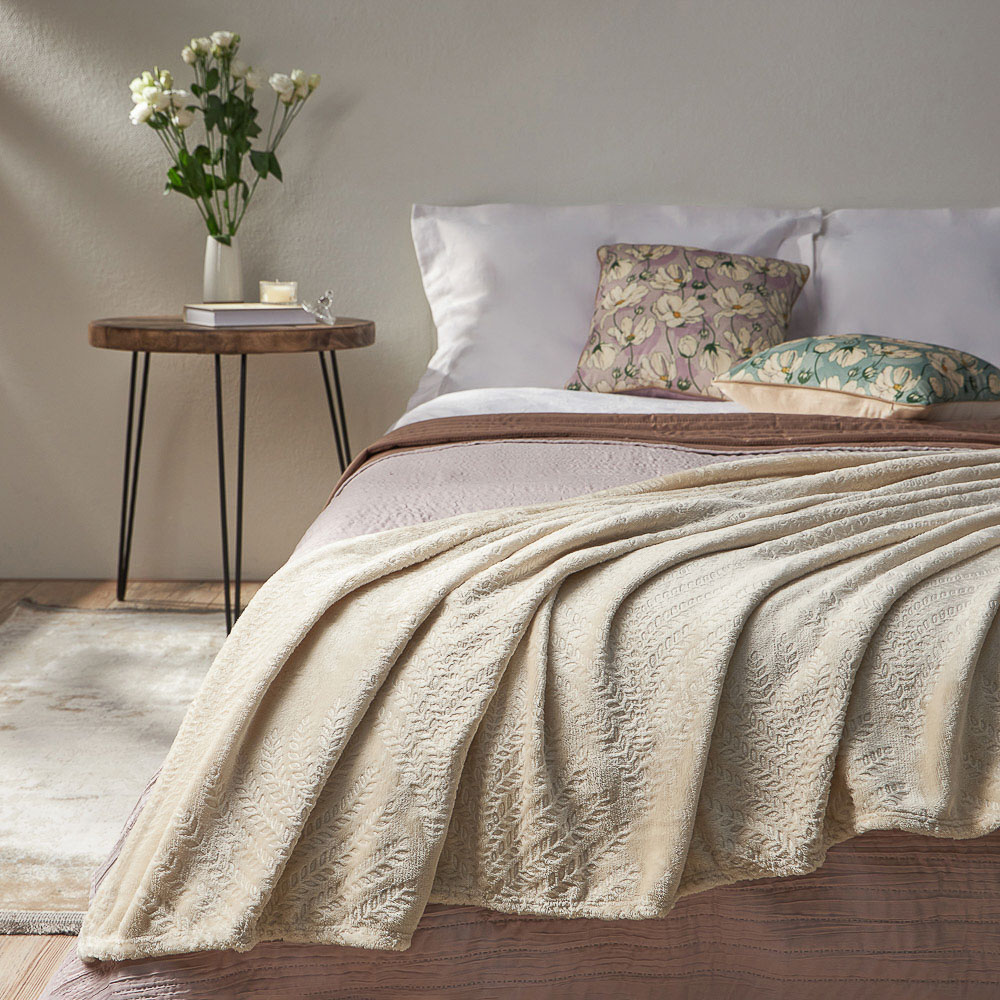 PROVANCE Дейзи Плед эмбост 150х200см, 100% полиэстер, 3 цвета, арт.№ 488-132