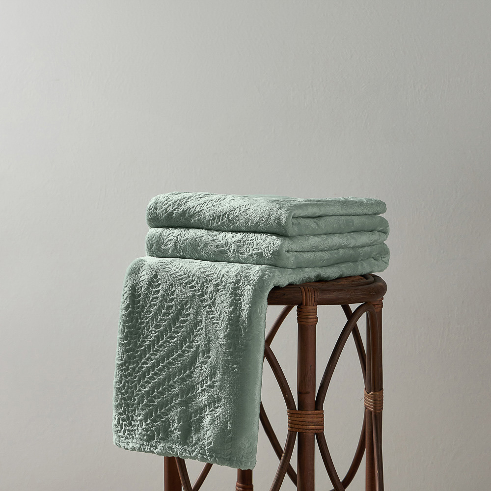 PROVANCE Дейзи Плед эмбост 150х200см, 100% полиэстер, 3 цвета, арт.№ 488-132