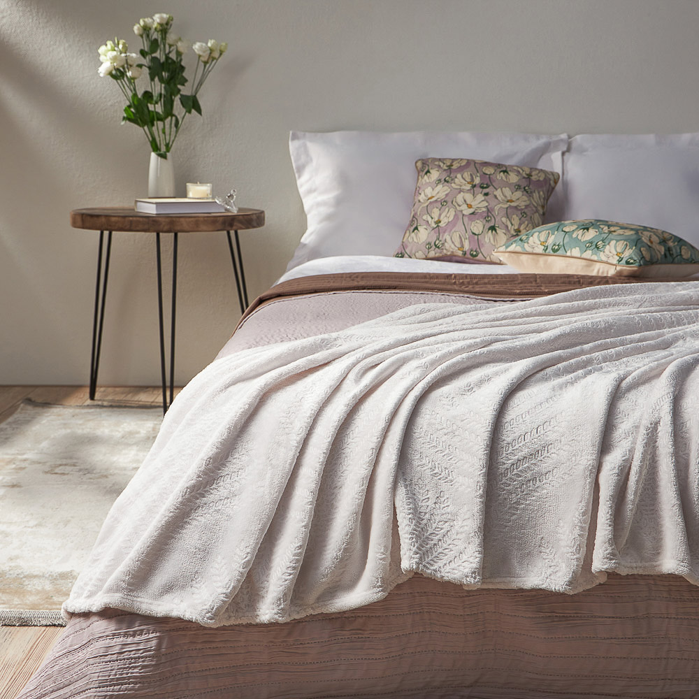 PROVANCE Дейзи Плед эмбост 150х200см, 100% полиэстер, 3 цвета, арт.№ 488-132