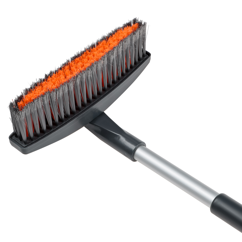 ЕРМАК Щетка для уборки снега с распушенной щетиной 86-122см, телескопическая, арт.№ 775-045