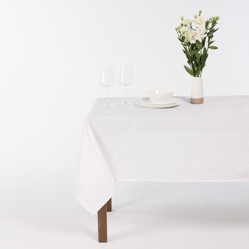 PROVANCE Дейзи Скатерть жаккард с водоотталкивающей пропиткой, 140x230см, 100% полиэстер, 3 цвета, арт.№ 488-139