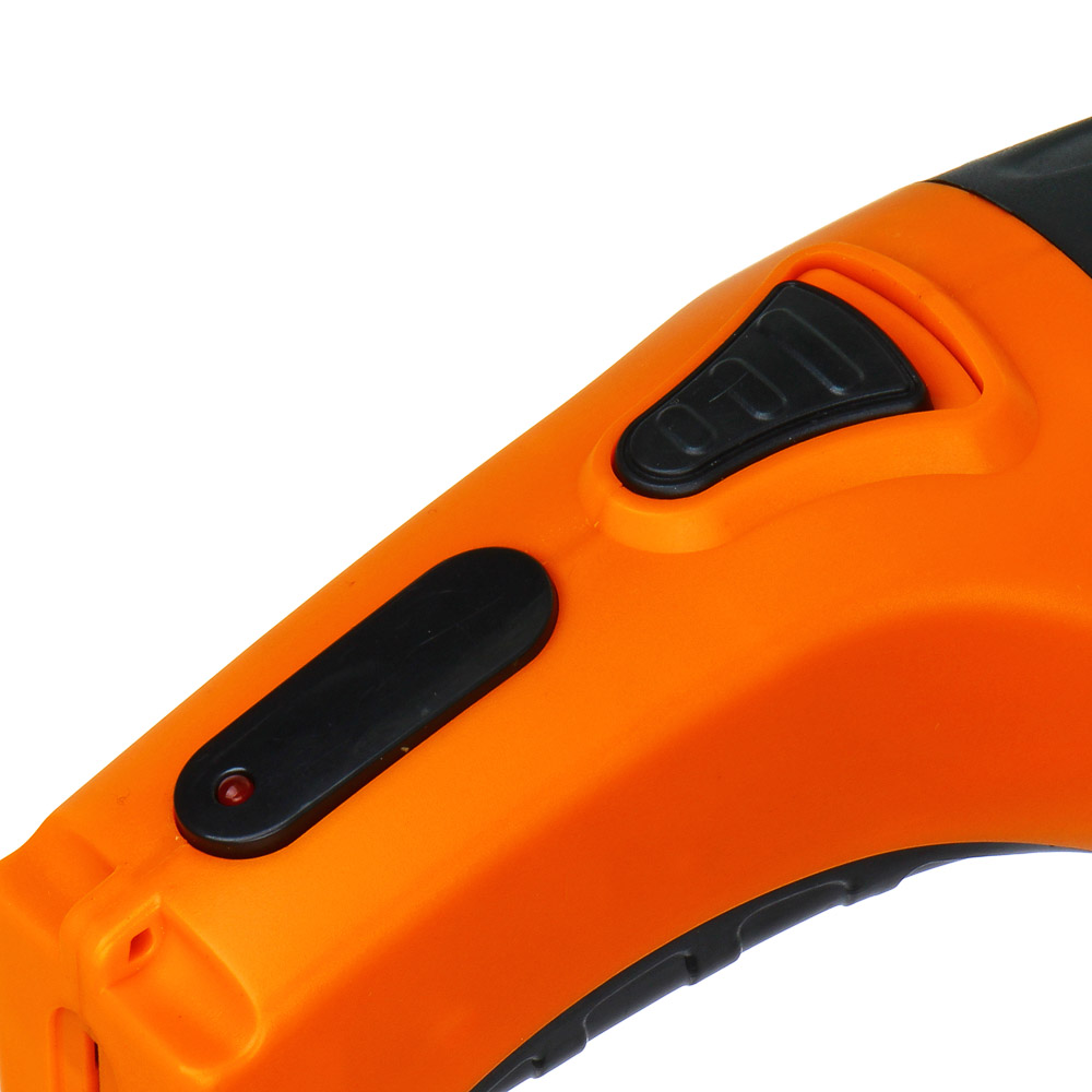 Фонарь ручной тм ЕРМАК, аккумуляторный, 4 ярк. LED, вилка 220В, пластик, 13x5,3 см, арт.№ 198-074