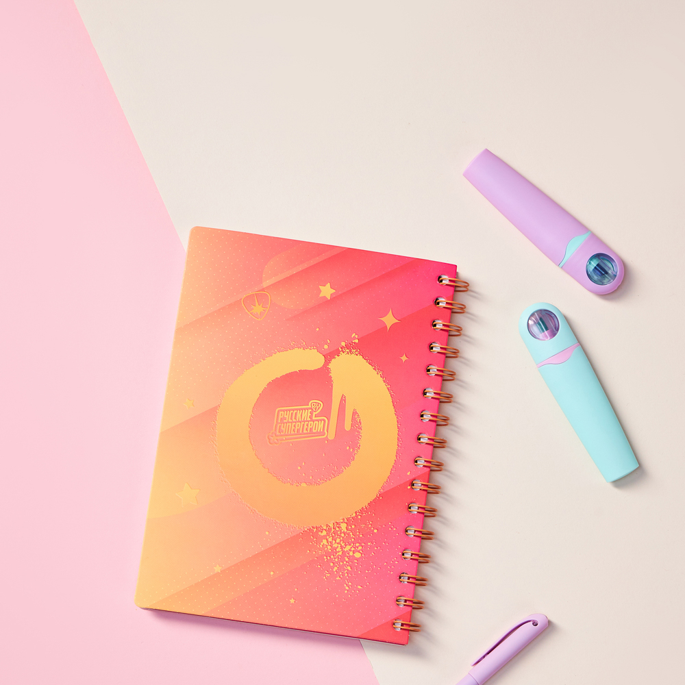 BY Русские Супергерои Зап.книжка А5, 96л., тв.обл., спираль, окно, вращающ.элемент "Заря джуниор", арт.№ 557-084