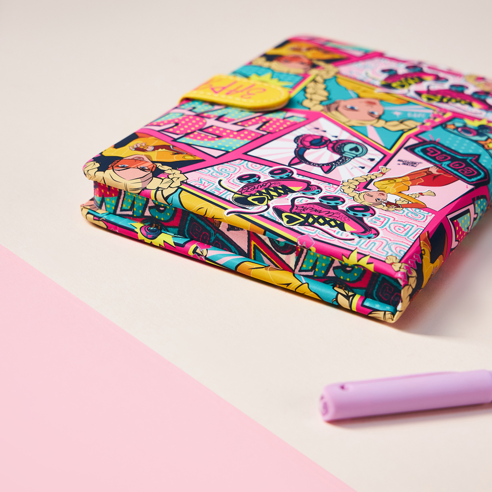 BY Русские Супергерои Зап.книжка 17,8х13см, 112л., тв.обл.с пор., ПУ "софт тач", магнит, "Заря фэшн", арт.№ 557-086