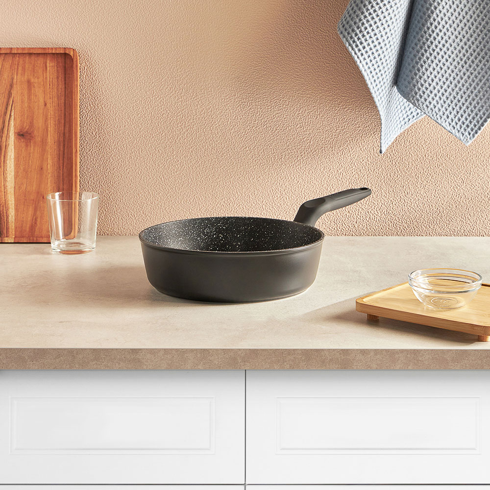 SATOSHI Стоун Сковорода литая глубокая d24см, антипригарное покрытие Мрамор, индукция, арт.№ 846-444