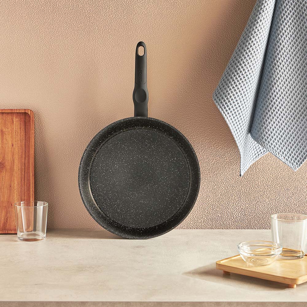 SATOSHI Стоун Сковорода литая глубокая d28см, антипригарное покрытие Мрамор, индукция, арт.№ 846-445