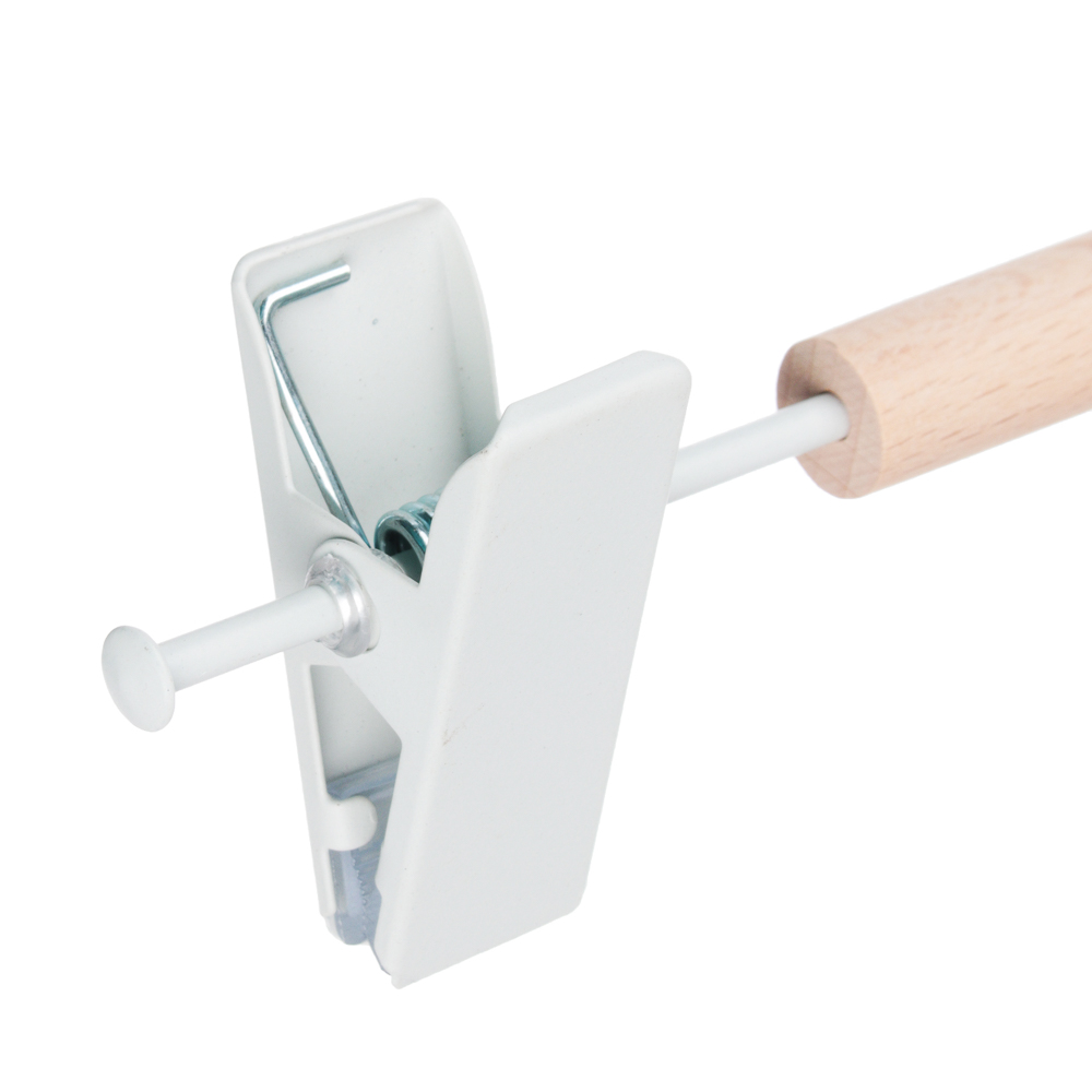 VETTA Вешалка металлическая для брюк/юбок с клипсами, бамбуковая перекладина, 30см, арт.№ 456-104