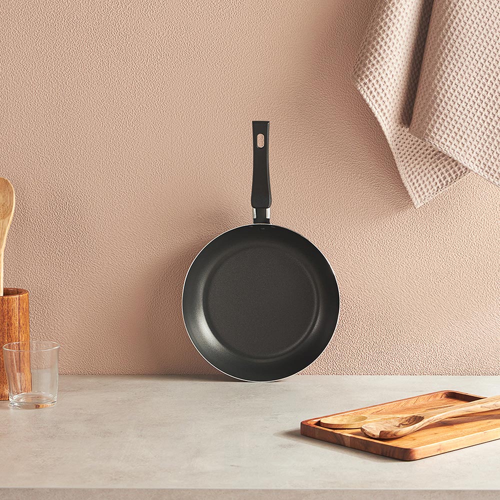 Сковорода с антипригарным покрытием d24см, арт.№ 846-308