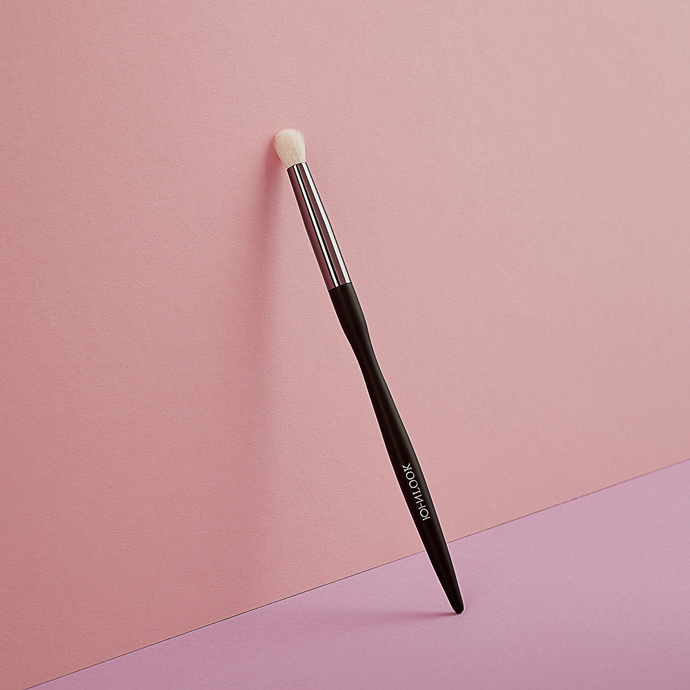 ЮНИLOOK Кисть для нанесения и растушевки теней, натуральный ворс, дерево, металл 15,7см, арт.№ 357-276