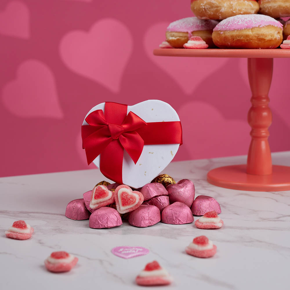 Коробка подарочная в форме сердца, с лентой, 11x9,8x5,2 см, арт.№ 207-015