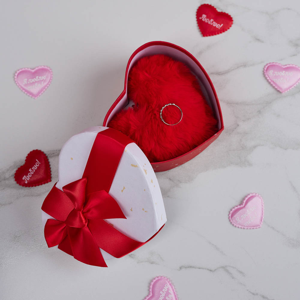 Коробка подарочная в форме сердца, с лентой, 11x9,8x5,2 см, арт.№ 207-015