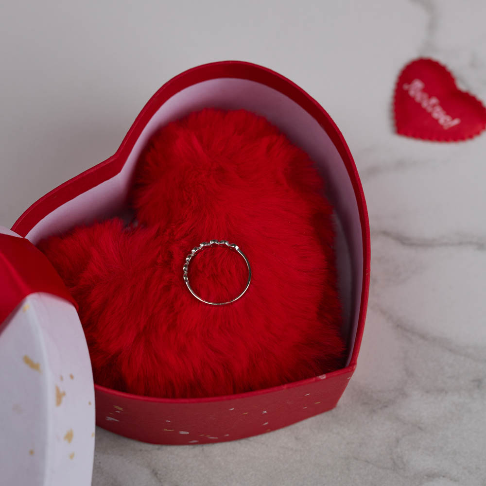 Коробка подарочная в форме сердца, с лентой, 11x9,8x5,2 см, арт.№ 207-015