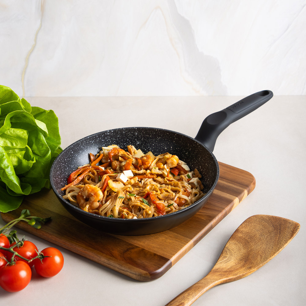 SATOSHI Стоун Сковорода литая с крышкой d24см, антипригарное покрытие мрамор, индукция, арт.№ 846-675