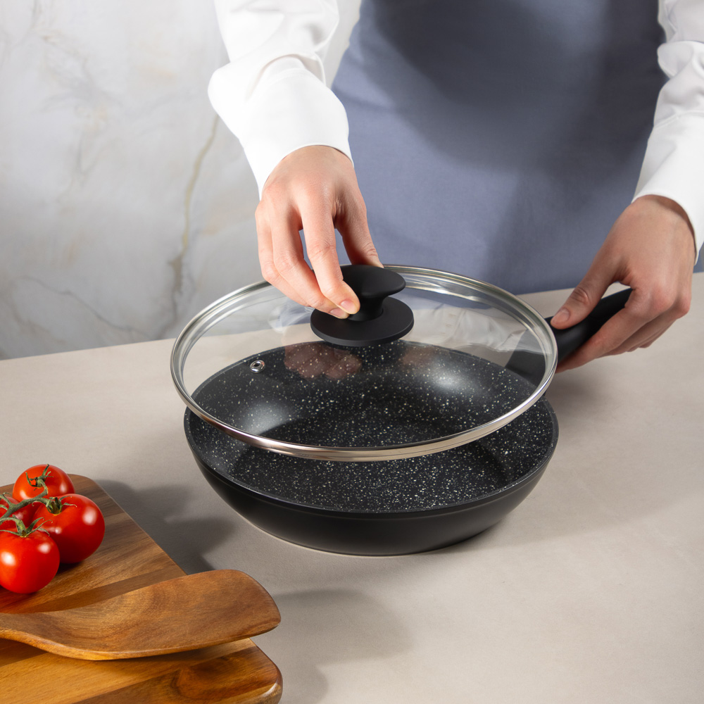 SATOSHI Стоун Сковорода литая с крышкой d24см, антипригарное покрытие мрамор, индукция, арт.№ 846-675