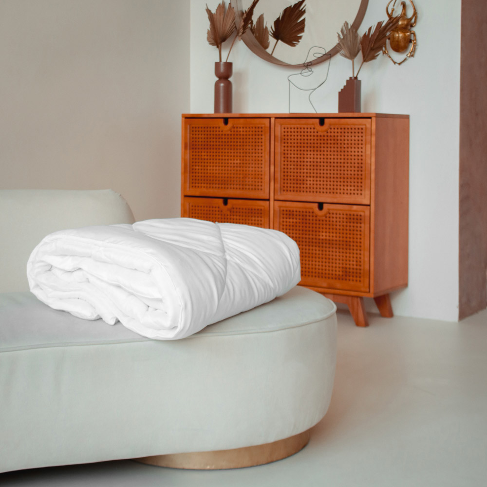 Одеяло "Лебяжий пух", стеганое, утепленное, 250гр/м, полиэстер, 170х210см, арт.№ 427-023