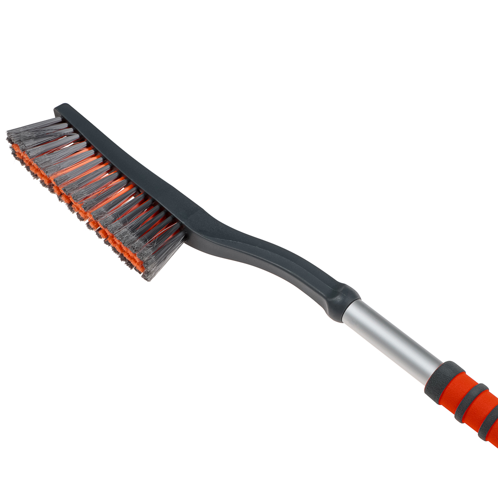 ЕРМАК Щетка для уборки снега с распушенной щетиной+скребок, 90 см, арт.№ 775-123