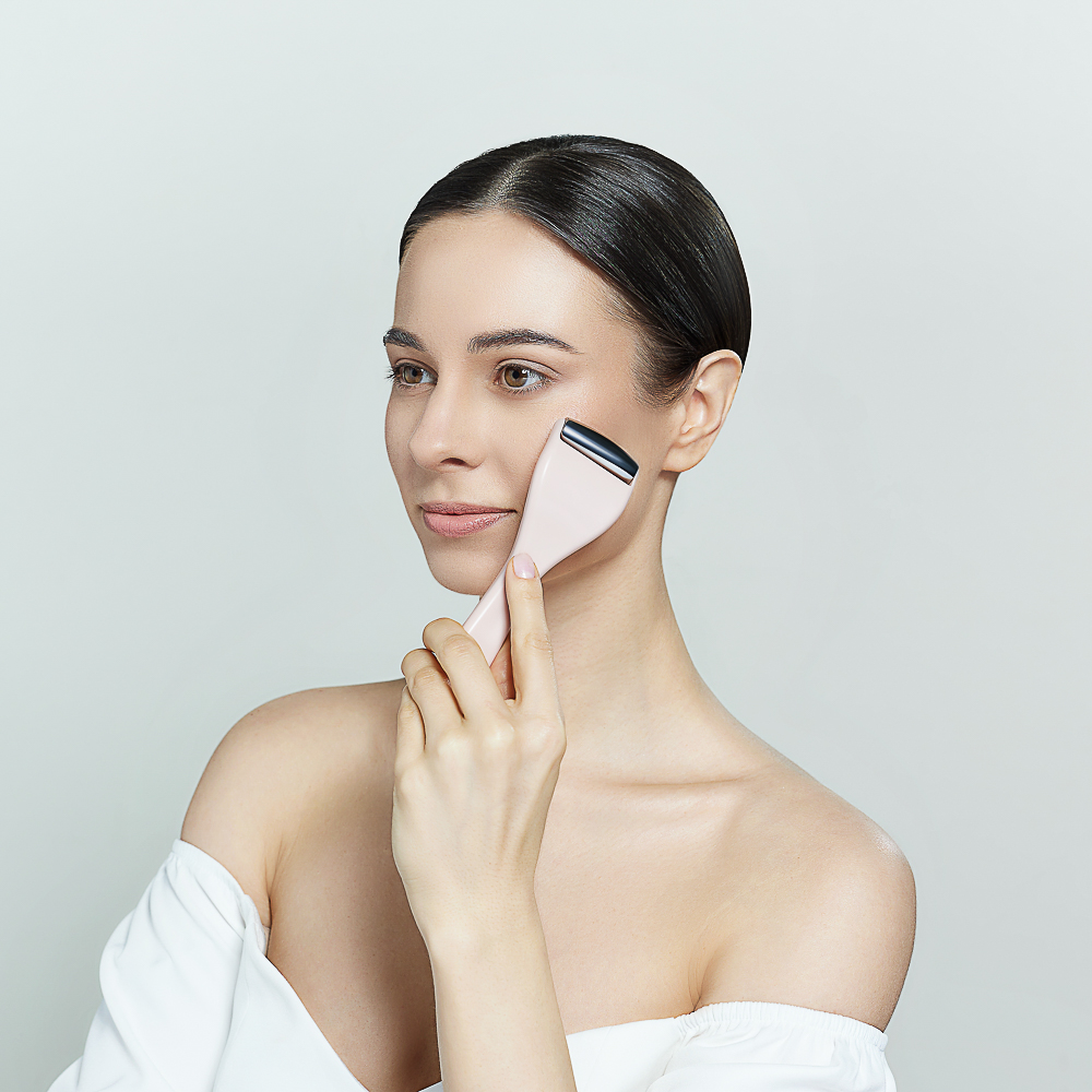 ЮL Массажер для лица и тела охлаждающий, ABS, железо13х4,5см, арт.№ 357-270