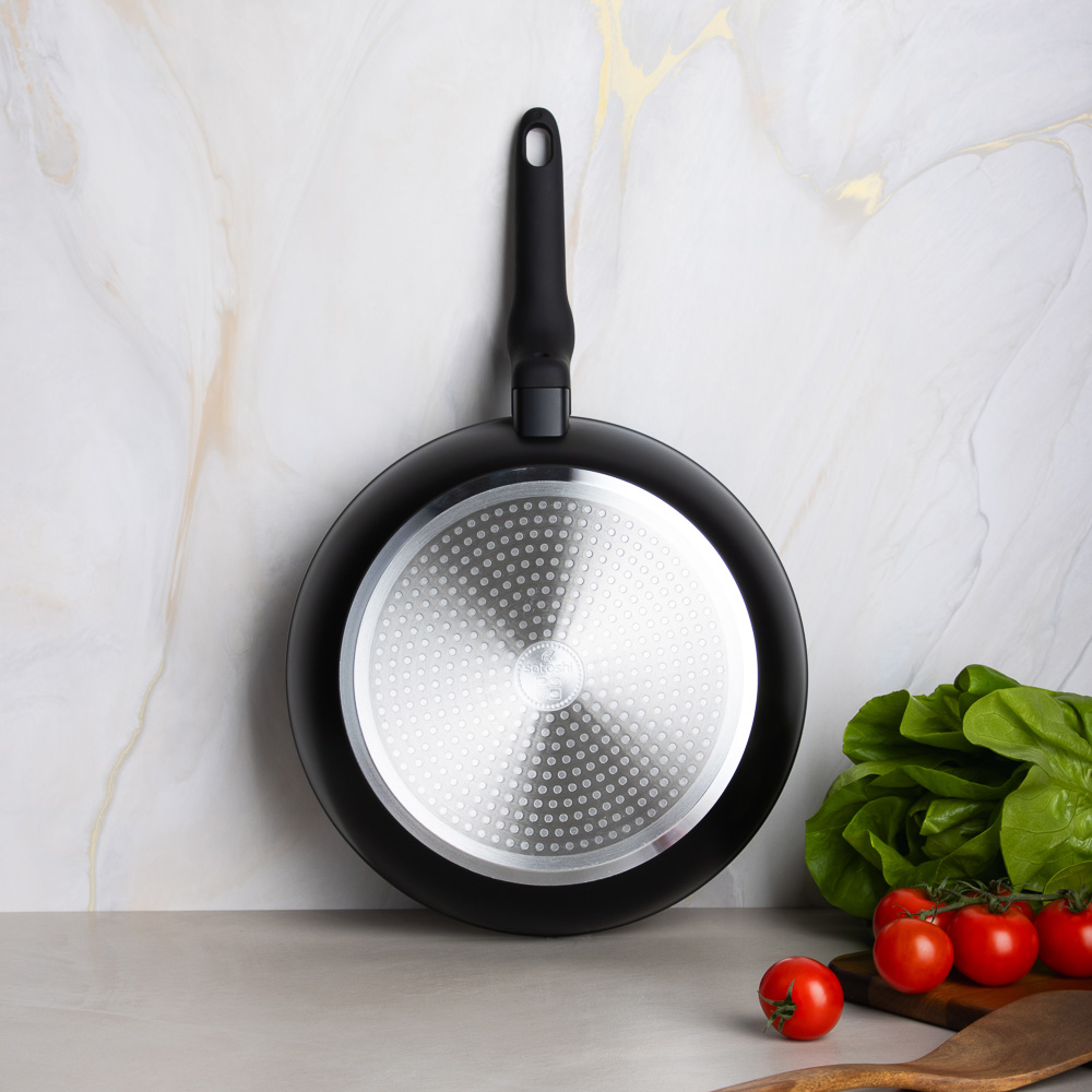 SATOSHI Стоун Сковорода литая с крышкой d28см, антипригарное покрытие мрамор, индукция, арт.№ 846-677