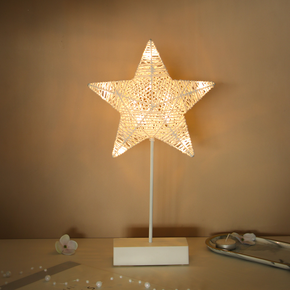 Светильник LED, 10,5х10х16,5 см, цвет белый 3xАА, арт.№ 695-166