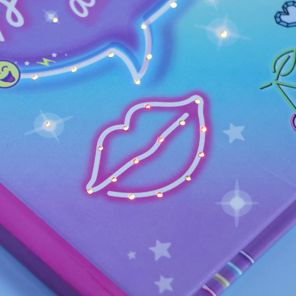 Записная книжка со светодиодами B6, 18х12см, 48л., тв.обложка, кнопка включения свечения, 2 дизайна, арт.№ 574-021