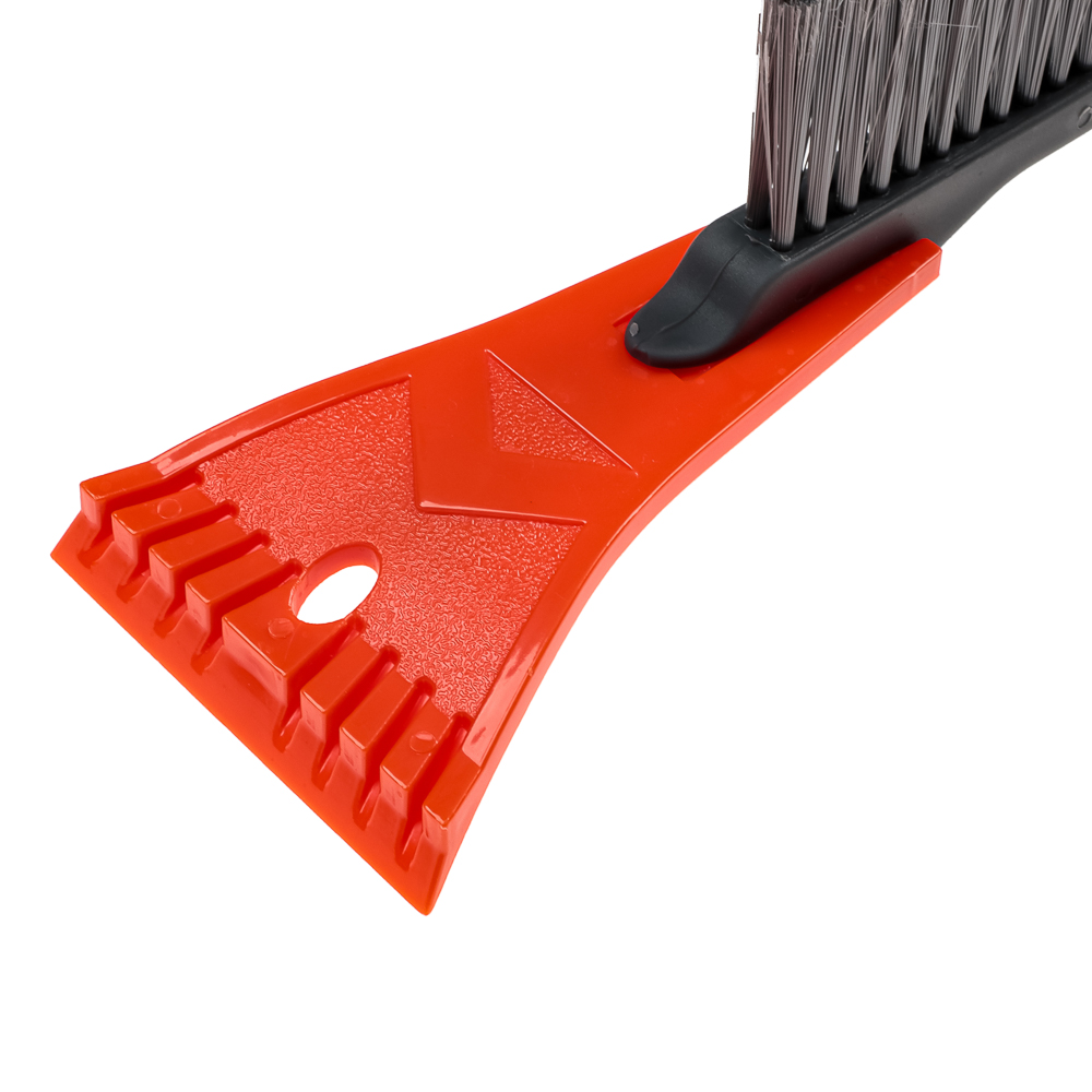 ЕРМАК Щетка для уборки снега с распушенной щетиной+скребок, 53x10см, арт.№ 775-124