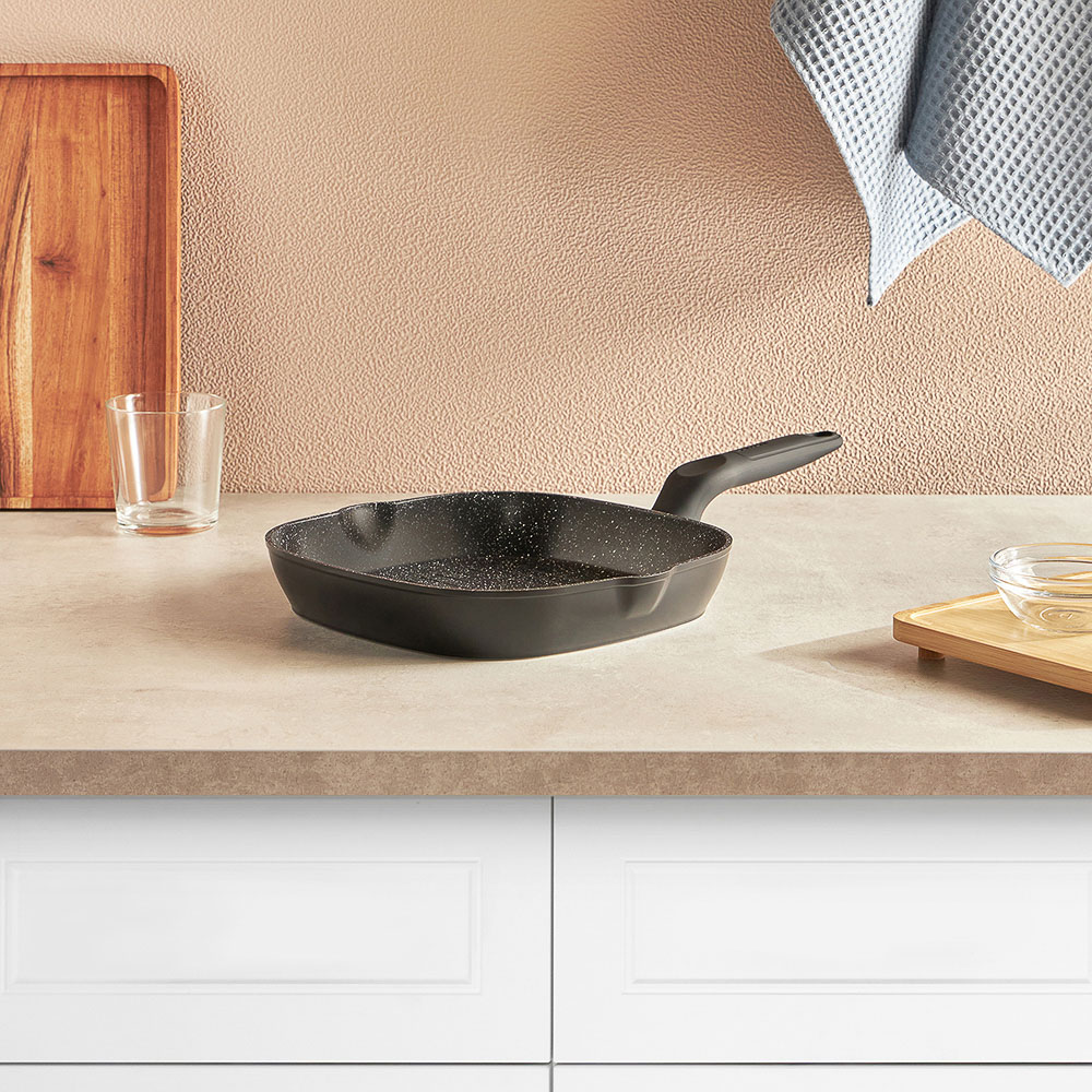 SATOSHI Стоун Сковорода-гриль 24*24см, литой алюм., антипр."каменное" покрытие, индукция, арт.№ 846-495