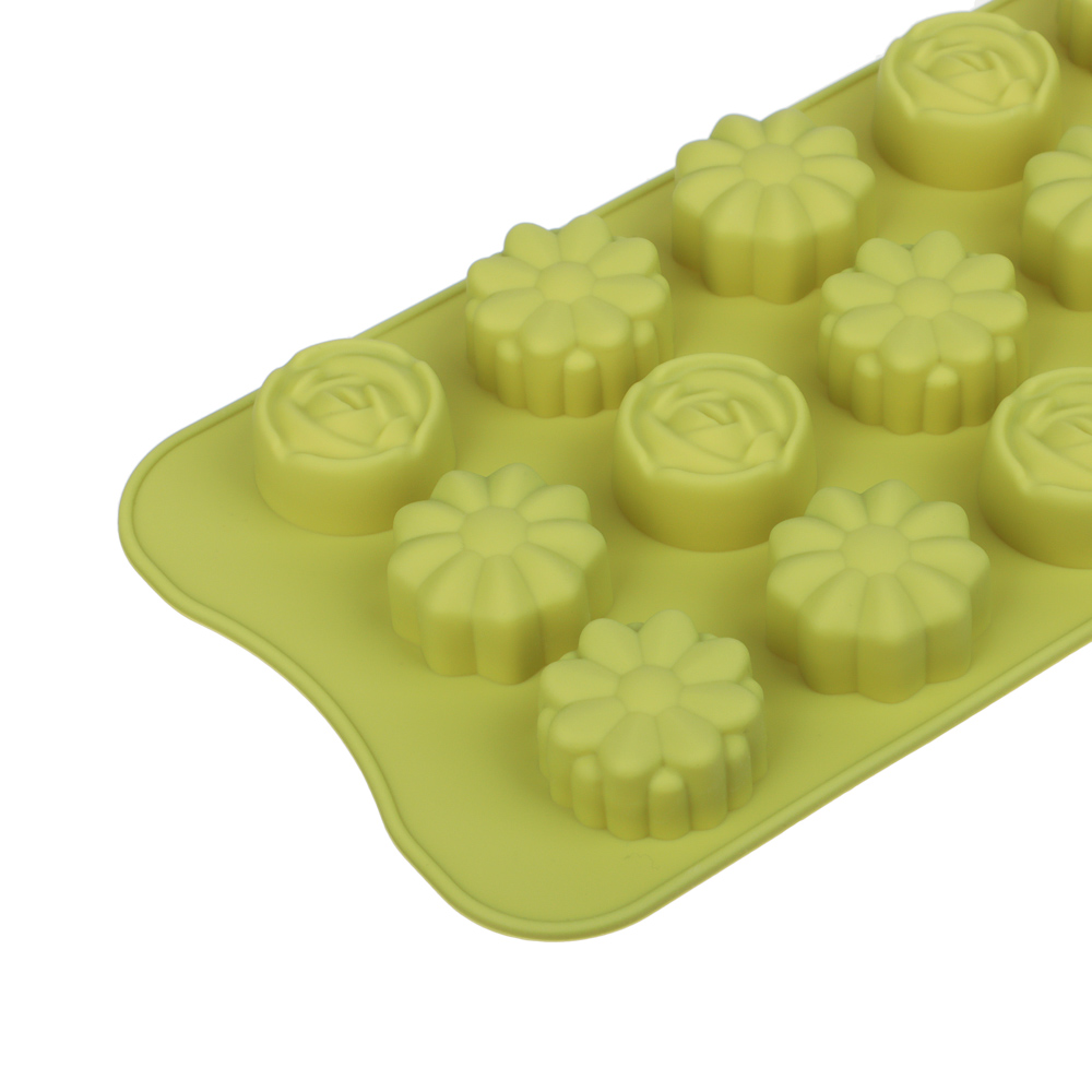 VETTA Форма силиконовая для шоколада и льда 15 ячеек, 21x10x1,6см "Шоколадка", 3 цвета, арт.№ 856-002