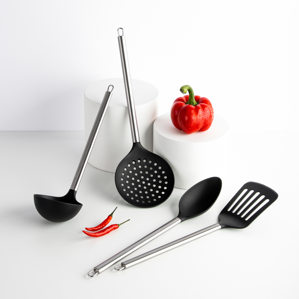 VETTA Аргенто Лопатка кулинарная с прорезями, нейлон, ручка нерж.сталь, арт.№ 881-145