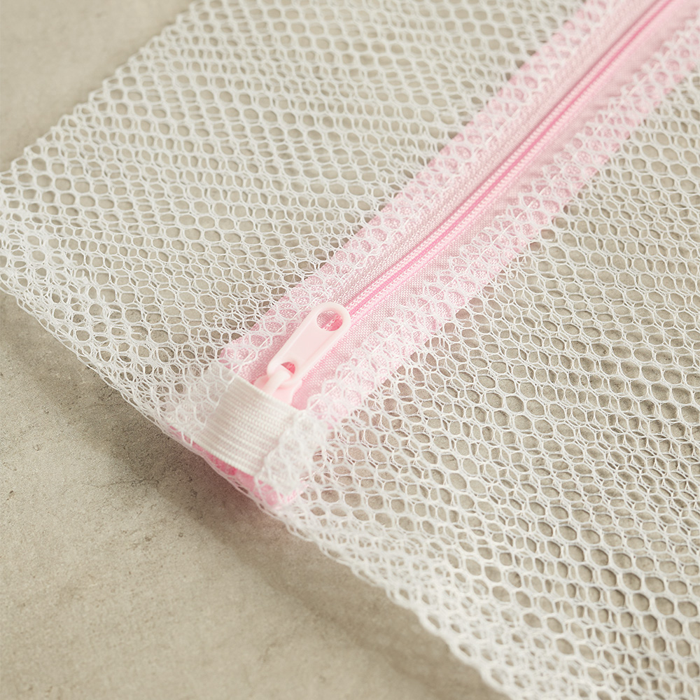 Мешок для стирки белья тм VETTA, на замке, крупная сетка 40х30см, арт.№ 452-090