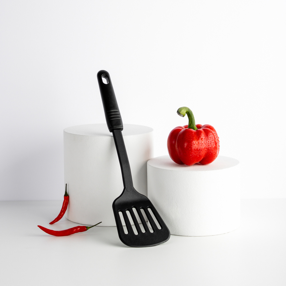 Блэк Лопатка кулинарная с прорезями, жаропрочный нейлон WH 1013-2, арт.№ 881-240