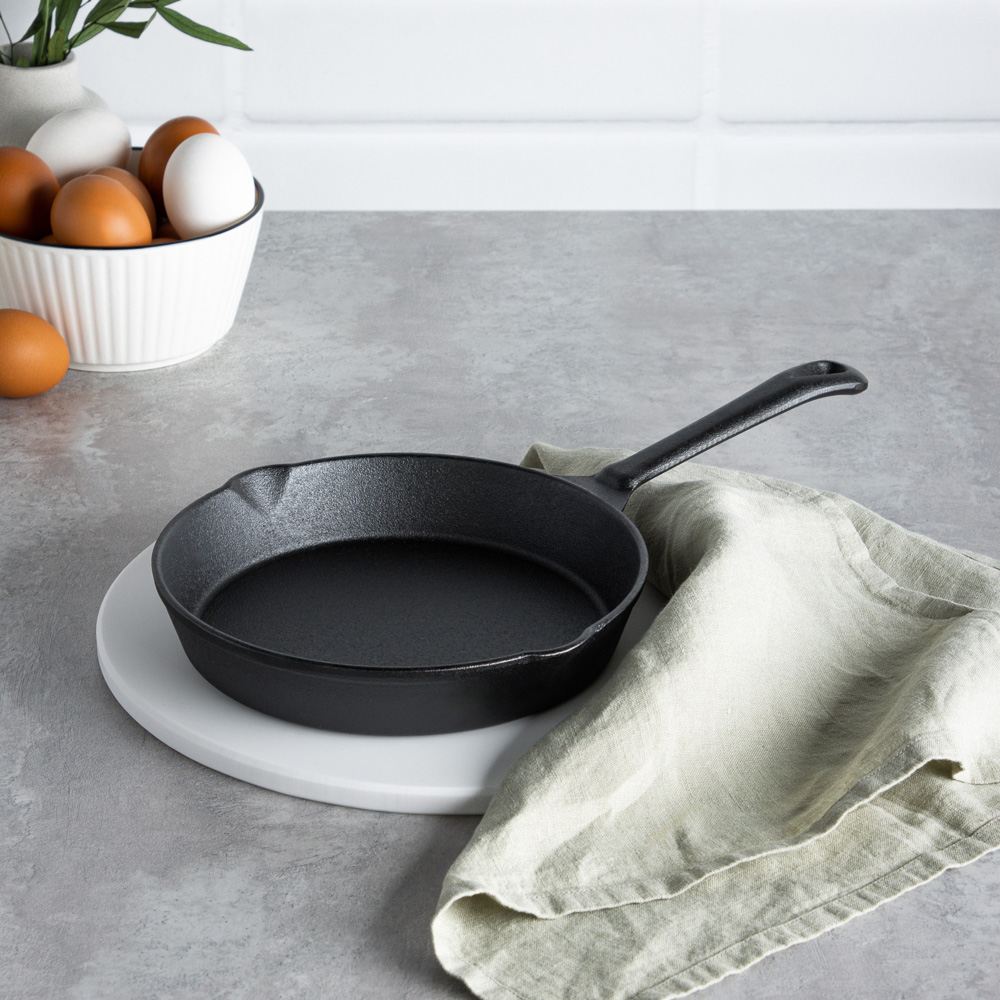 VETTA Сковорода чугун, 2 слива, d20см, индукция, арт.№ 808-002