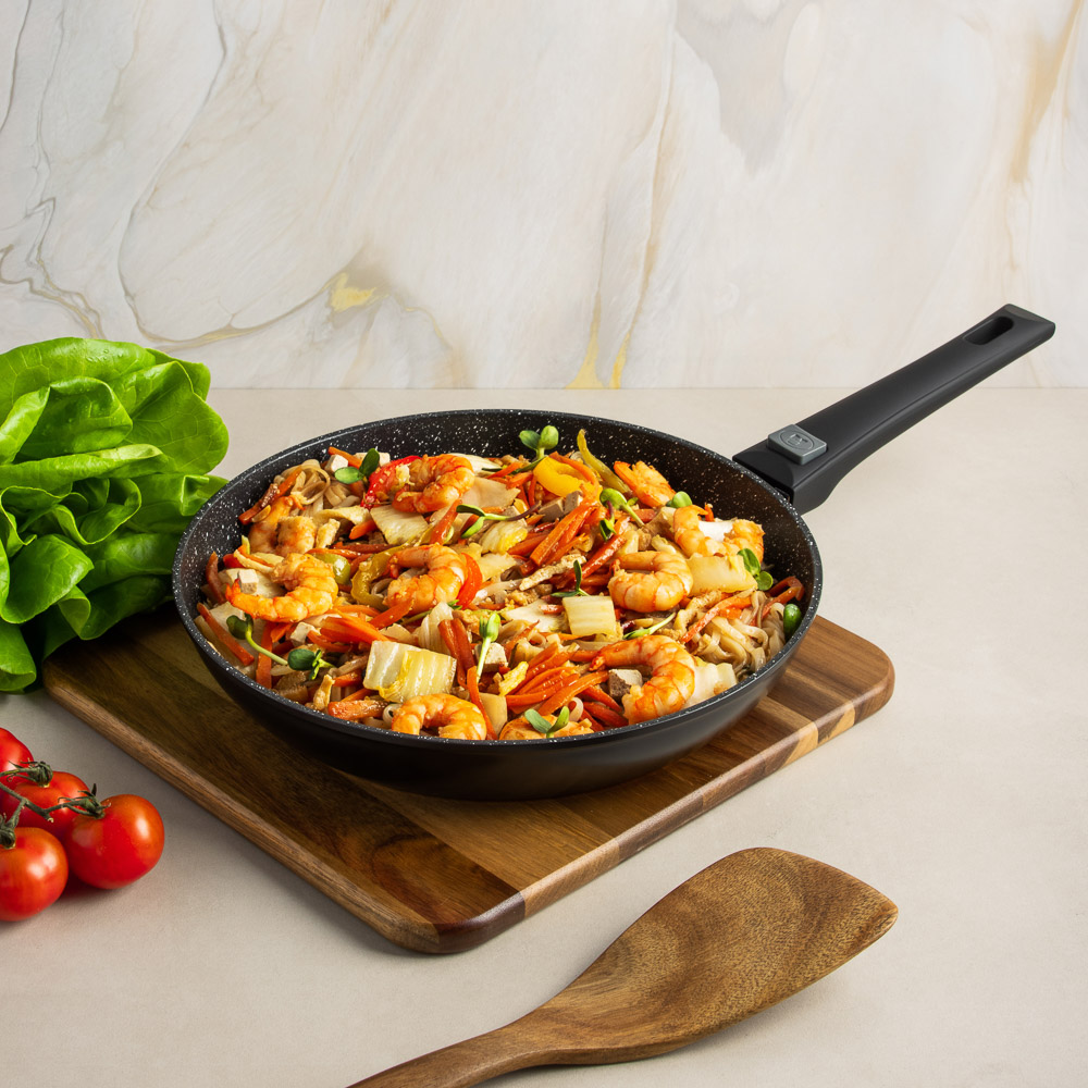 SATOSHI Оникс Сковорода литая d28см, антипригарное покрытие "мрамор", съемная ручка, индукция, арт.№ 846-731