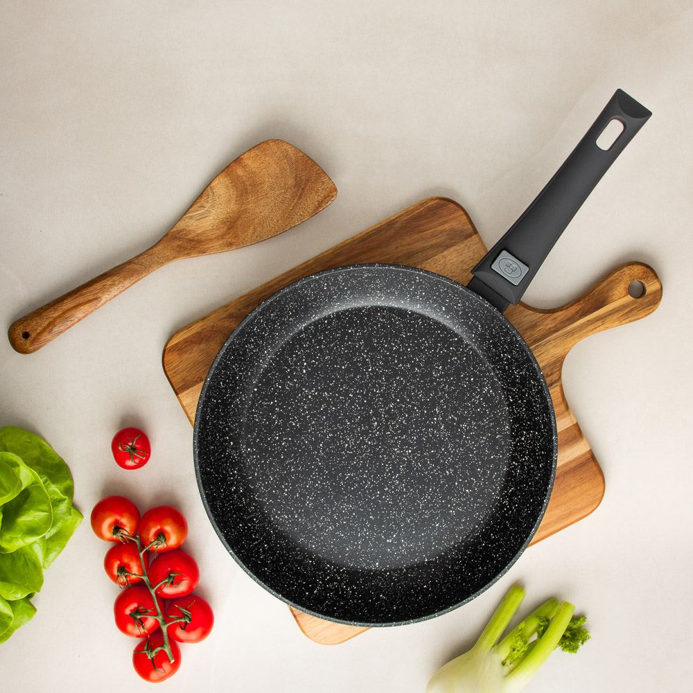 SATOSHI Оникс Сковорода литая d28см, антипригарное покрытие "мрамор", съемная ручка, индукция, арт.№ 846-731