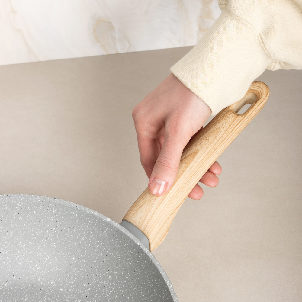 SATOSHI Берг Вок литой d28см, антипригарное покрытие Мрамор, индукция, арт.№ 846-734