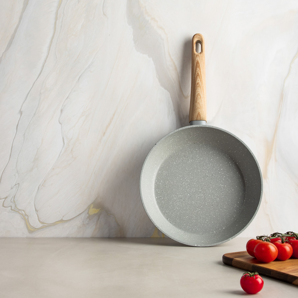 SATOSHI Берг Сковорода литая d24см, антипригарное покрытие Мрамор, индукция, арт.№ 846-736