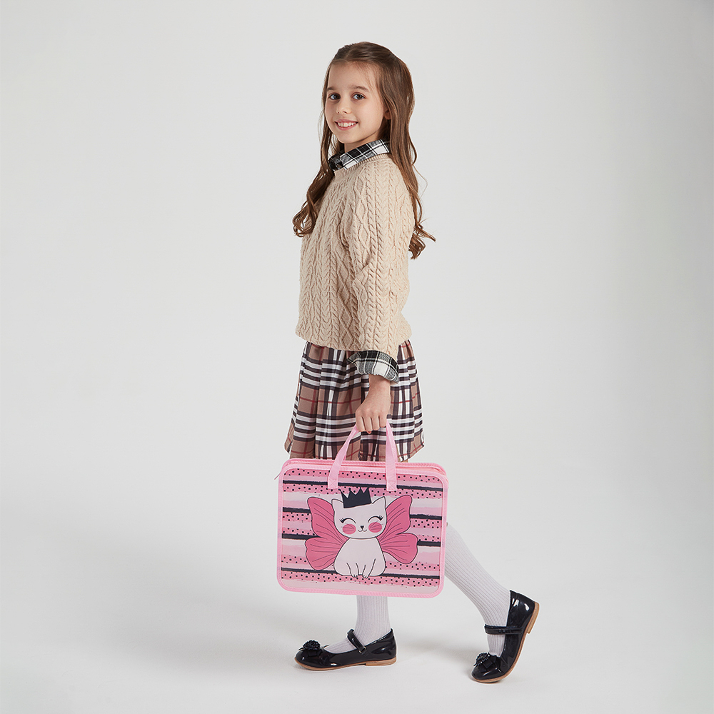 Котик с Крыльями Папка для тетрадей 33,5x26см, для A4, расширение, молния сверху, ручки, пластик, арт.№ 236-005