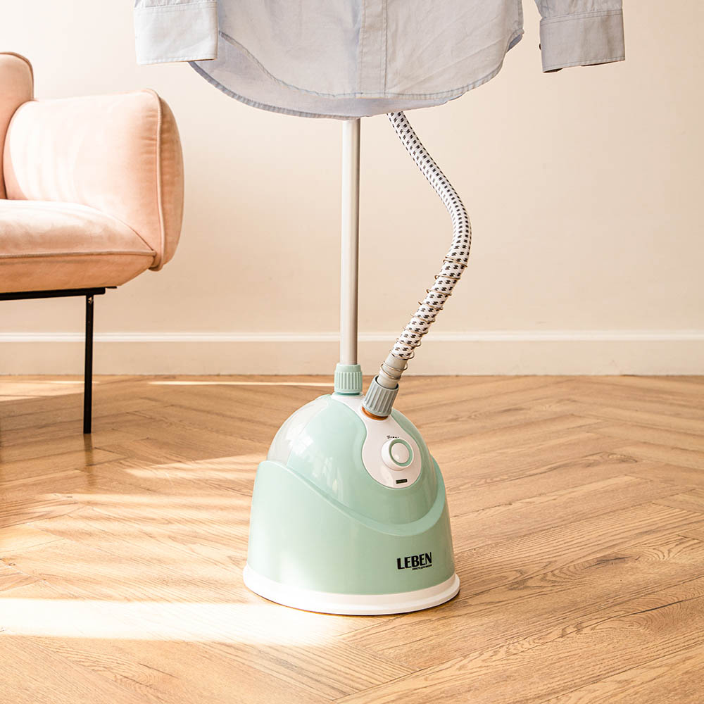 LEBEN Отпариватель напольный 2000 Вт, резервуар 1600мл, арт.№ 249-019
