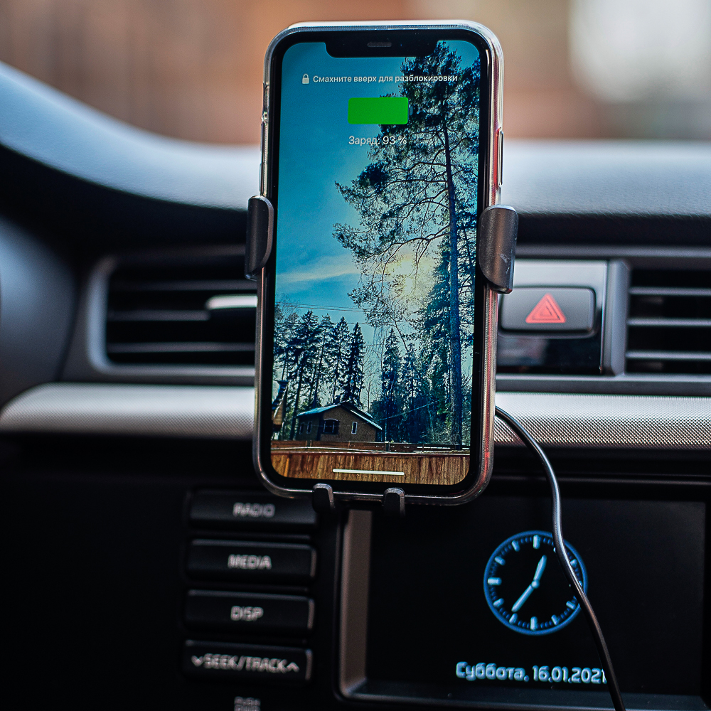 NG Держатель телефона на дефлектор с беспроводной зарядкой, 10W, 2А, пластик, арт.№ 733-036