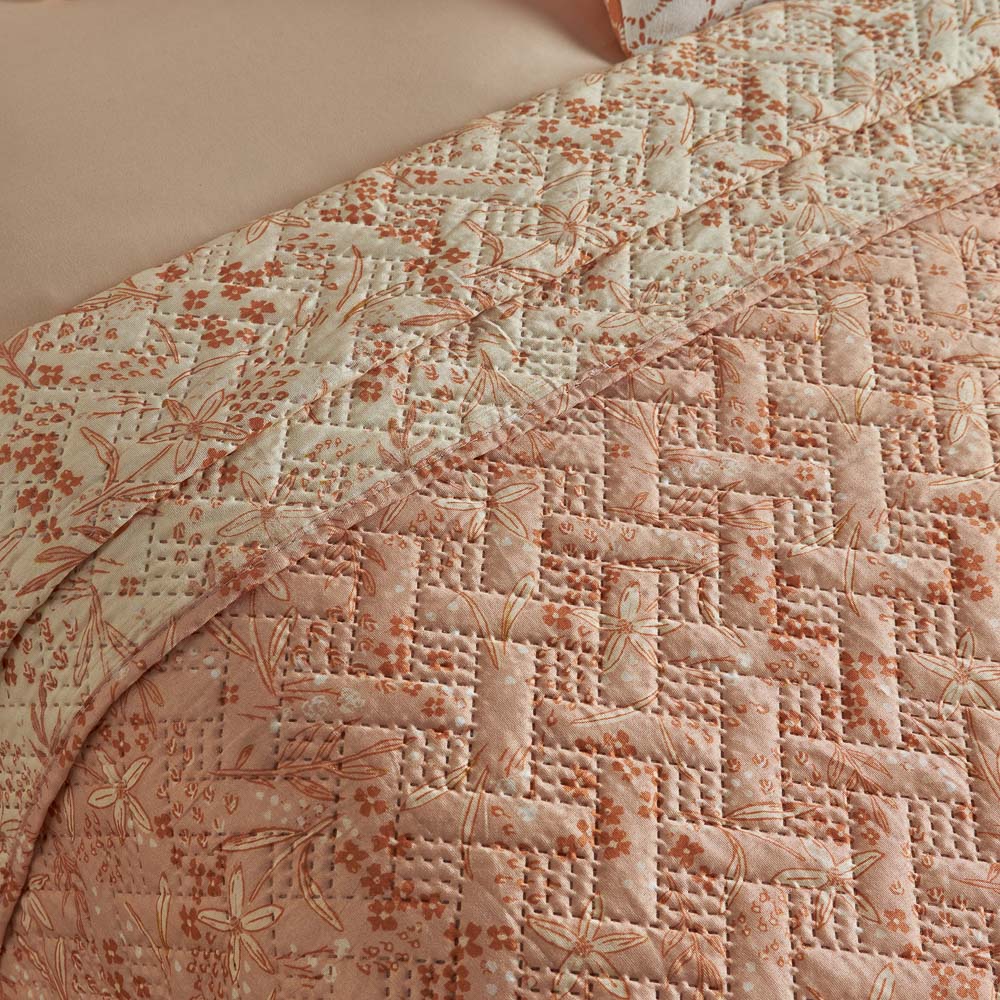 PROVANCE Карамель Покрывало стеганое 2х-стороннее 200х220см, 100% полиэстер, цветы, арт.№ 486-189