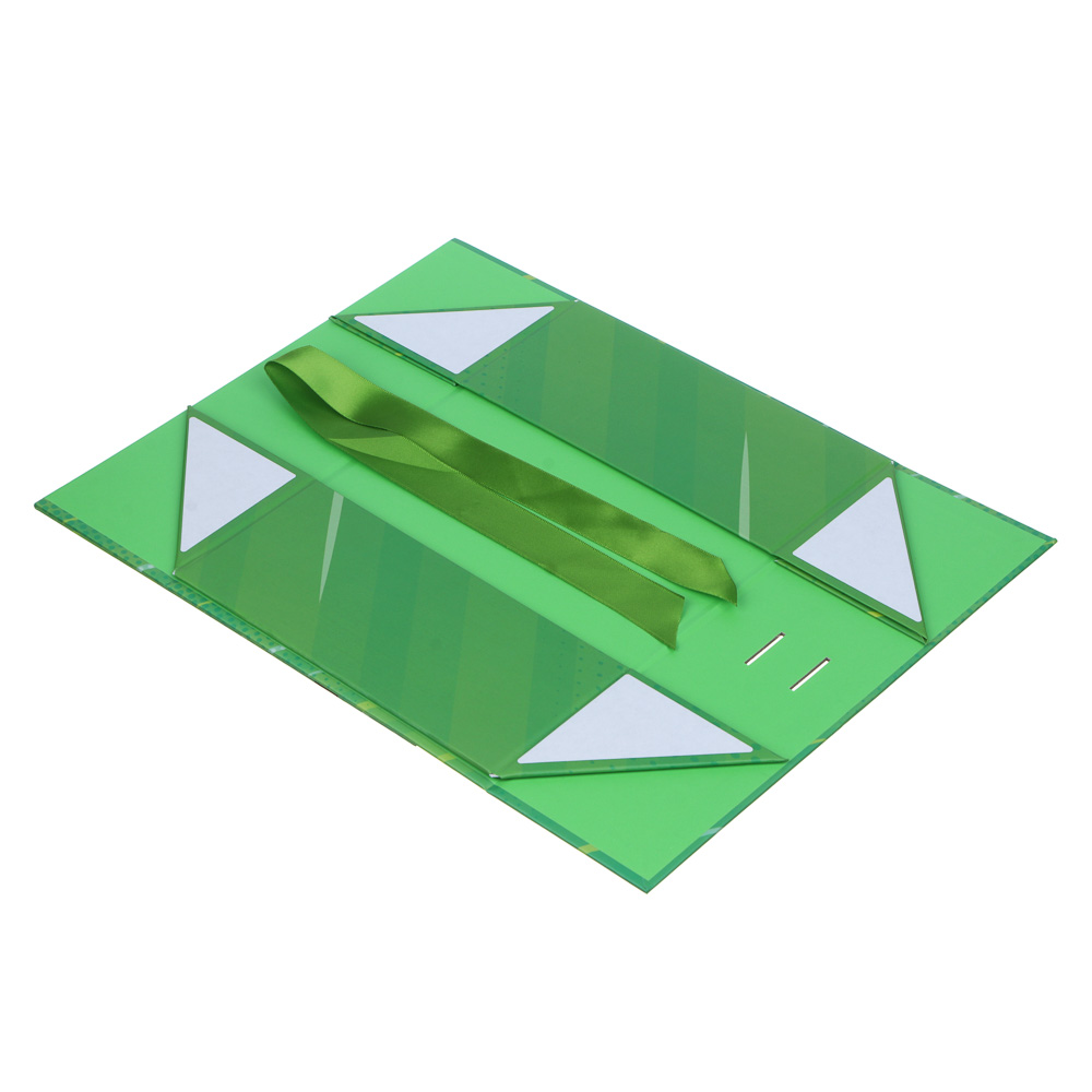 BY Коробка подарочная складная с лентой, тиснение фольгой, 28x20x9см, Конек, арт.№ 207-056