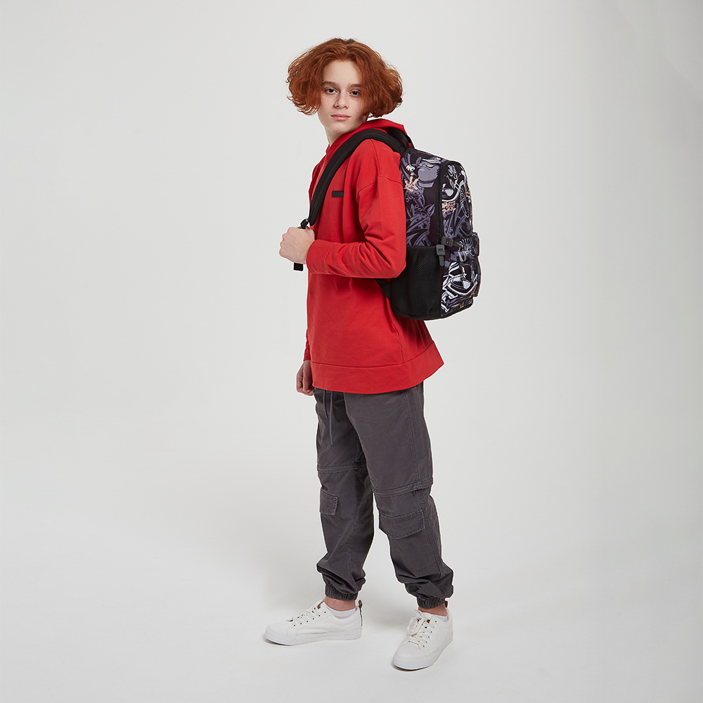 Рюкзак подростковый 40х30х15см, 1 отд., 4 кармана (1 на спинке), ПЭ, пулеры из силикона, "Графити", арт.№ 555-011