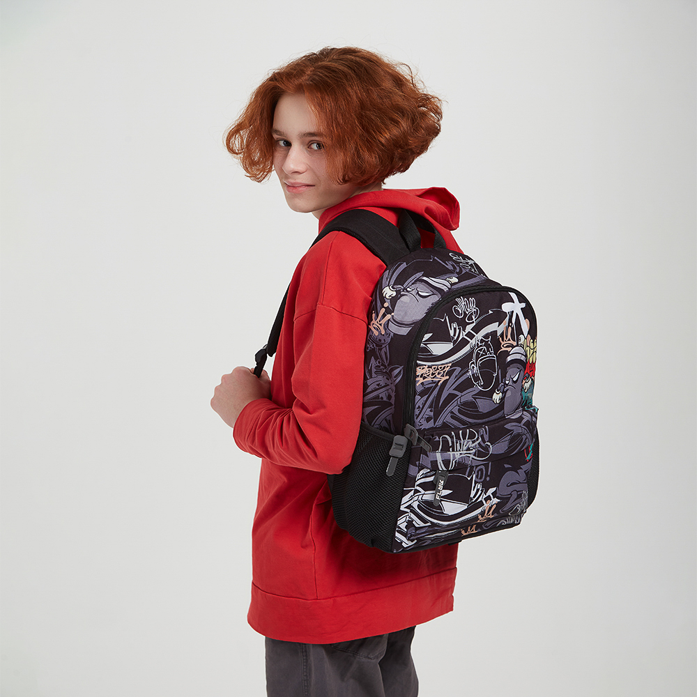 Рюкзак подростковый 40х30х15см, 1 отд., 4 кармана (1 на спинке), ПЭ, пулеры из силикона, "Графити", арт.№ 555-011