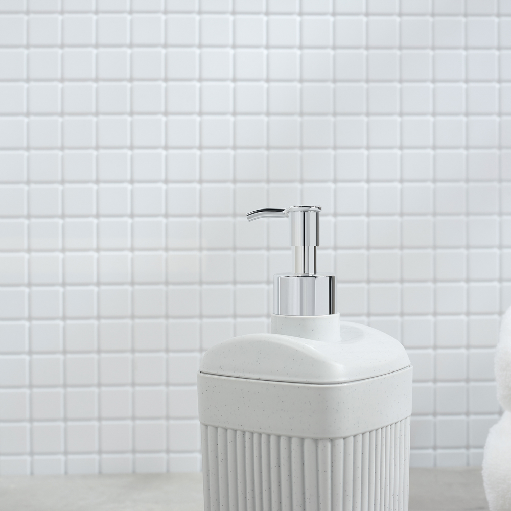 Диспенсер для жидкого мыла "Velvet" 90х90х187мм, 0,65л, светло-серый флэк, арт.№ 463-330