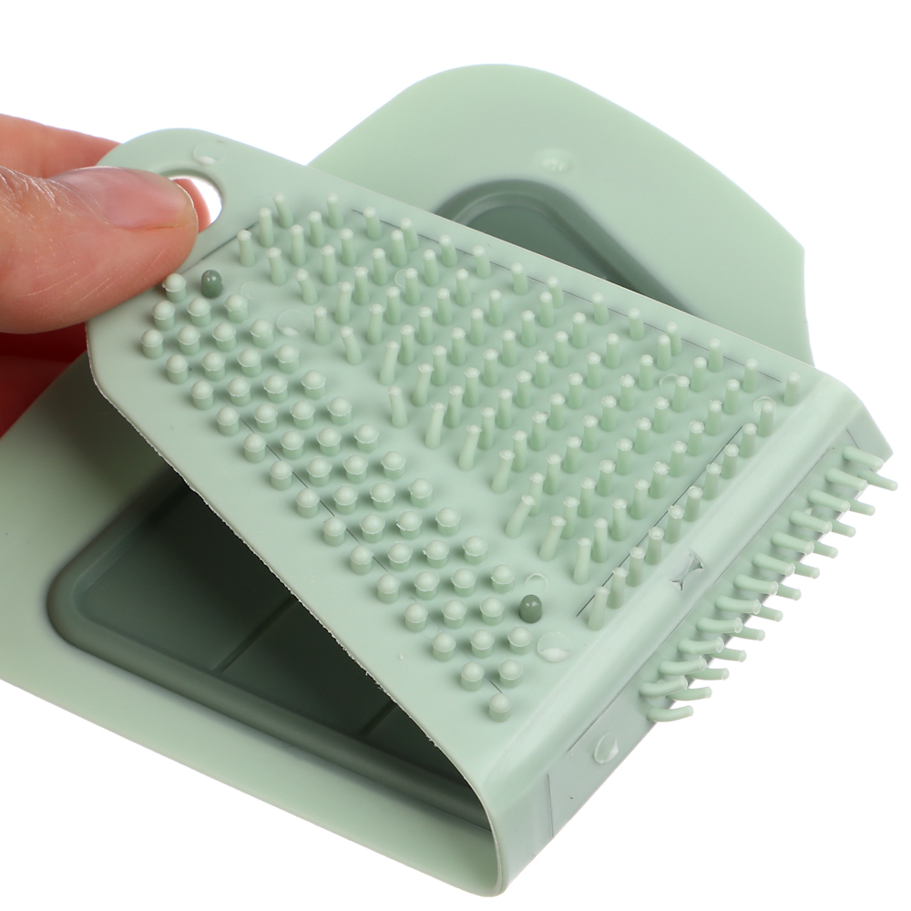 VETTA Скребок-щётка термопластичная резина, 16х9,5 см, 3 цвета, арт.№ 445-047