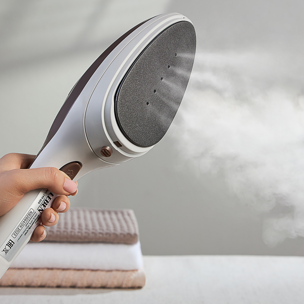 LEBEN Щётка-отпариватель-утюг 1000Вт, тефл. покрыт, терморегулятор, резевр. 100мл, пар 15гр.мин., арт.№ 249-004