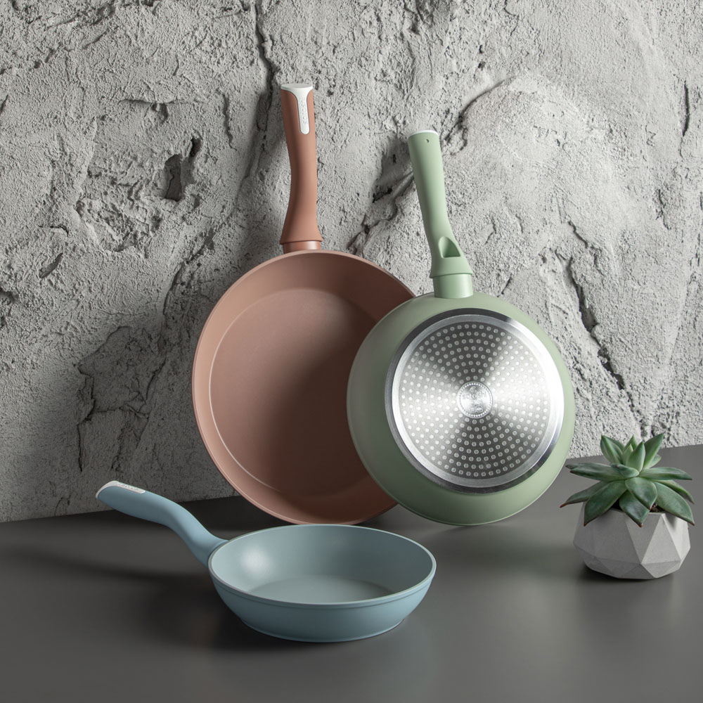 SATOSHI Комбелло Колор Набор сковород литых 3пр., d20, 24, 28см, антипригарное покрытие, арт.№ 846-034