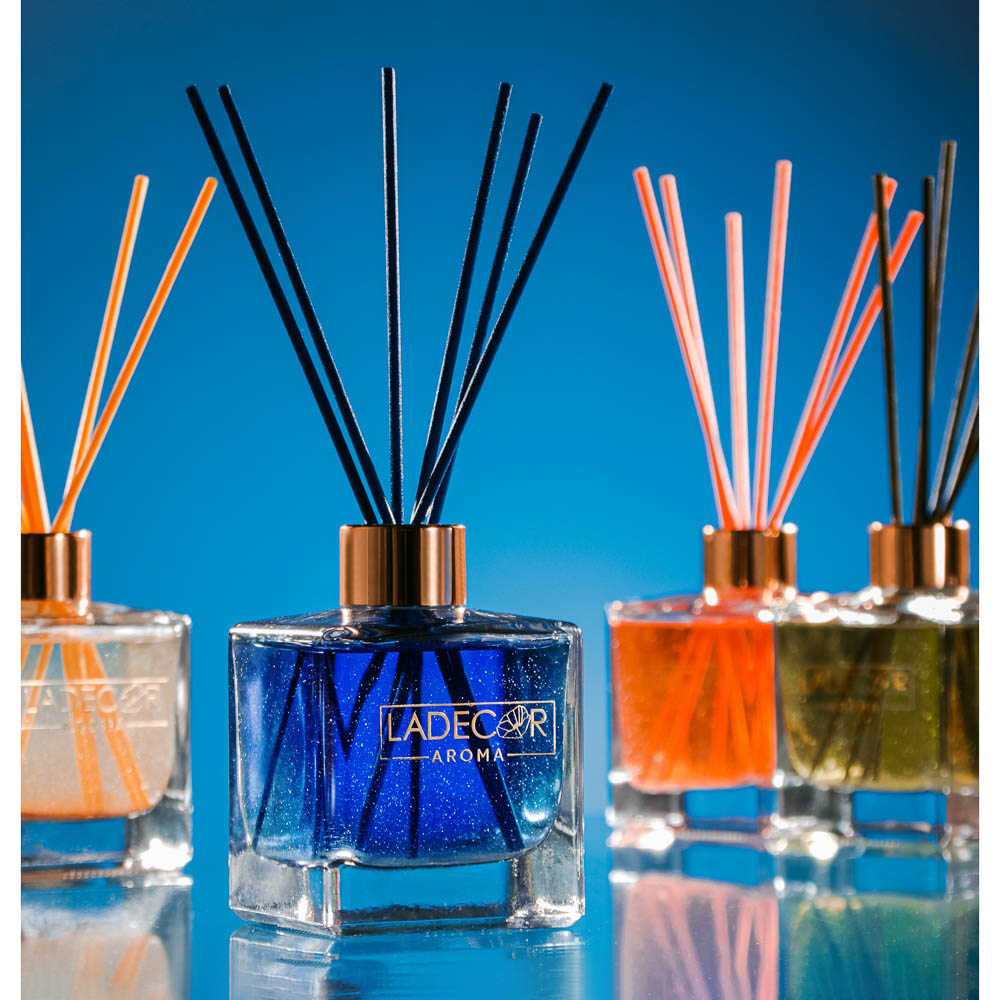 LADECOR Аромадиффузор с палочками, с блестками, 200 мл, 4 аромата, арт.№ 412-074