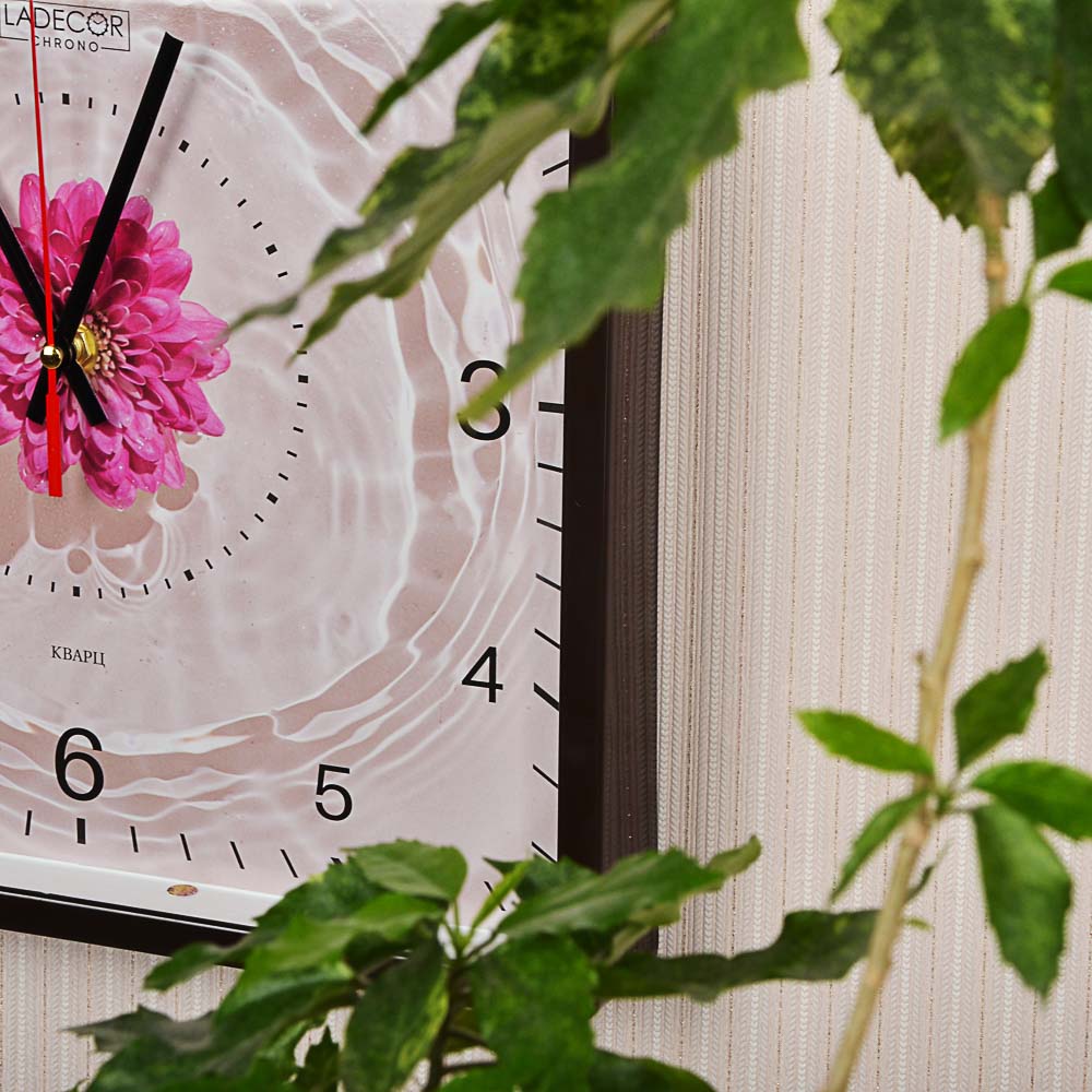 LADECOR CHRONO Часы настенные квадратные, 30х30см, пластик, 3 дизайна, арт.№ 581-810
