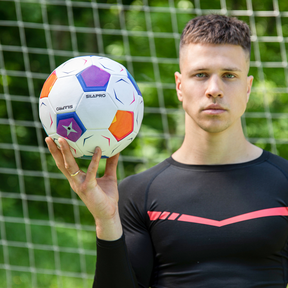 SILAPRO Мяч футбольный, 3сл., р.5 22см, PU 4.2мм, 420г (+-10%), арт.№ 133-033