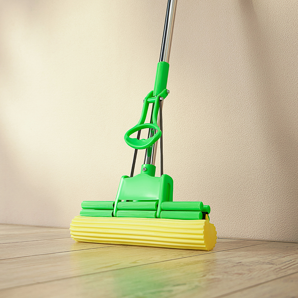 Швабра с отжимом и сменной насадкой ПВА тм VETTA, телеск.ручка 78-110см, нерж. сталь, 2 ряда роликов, арт.№ 444-166